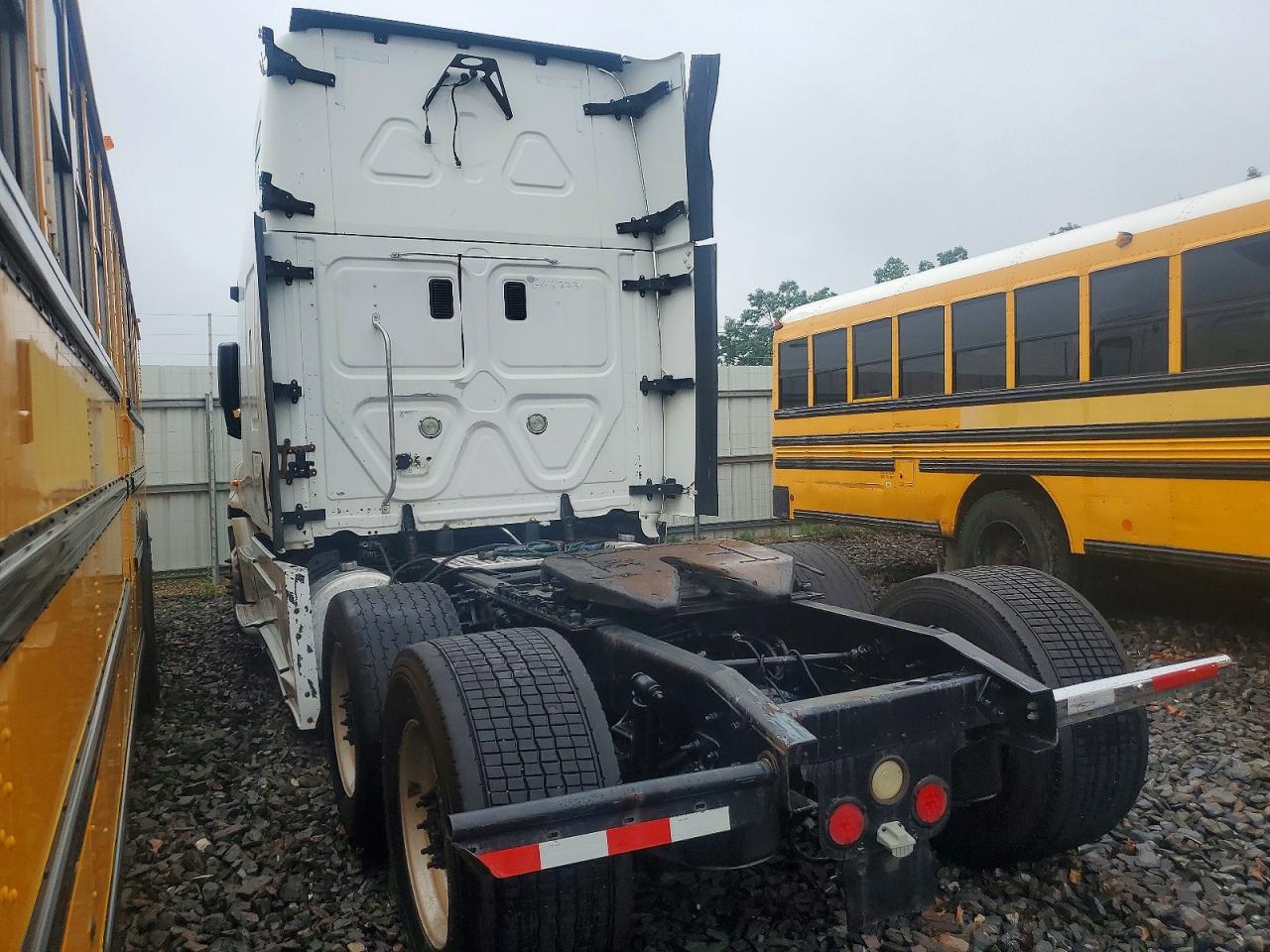 Freightliner Cascadia 125