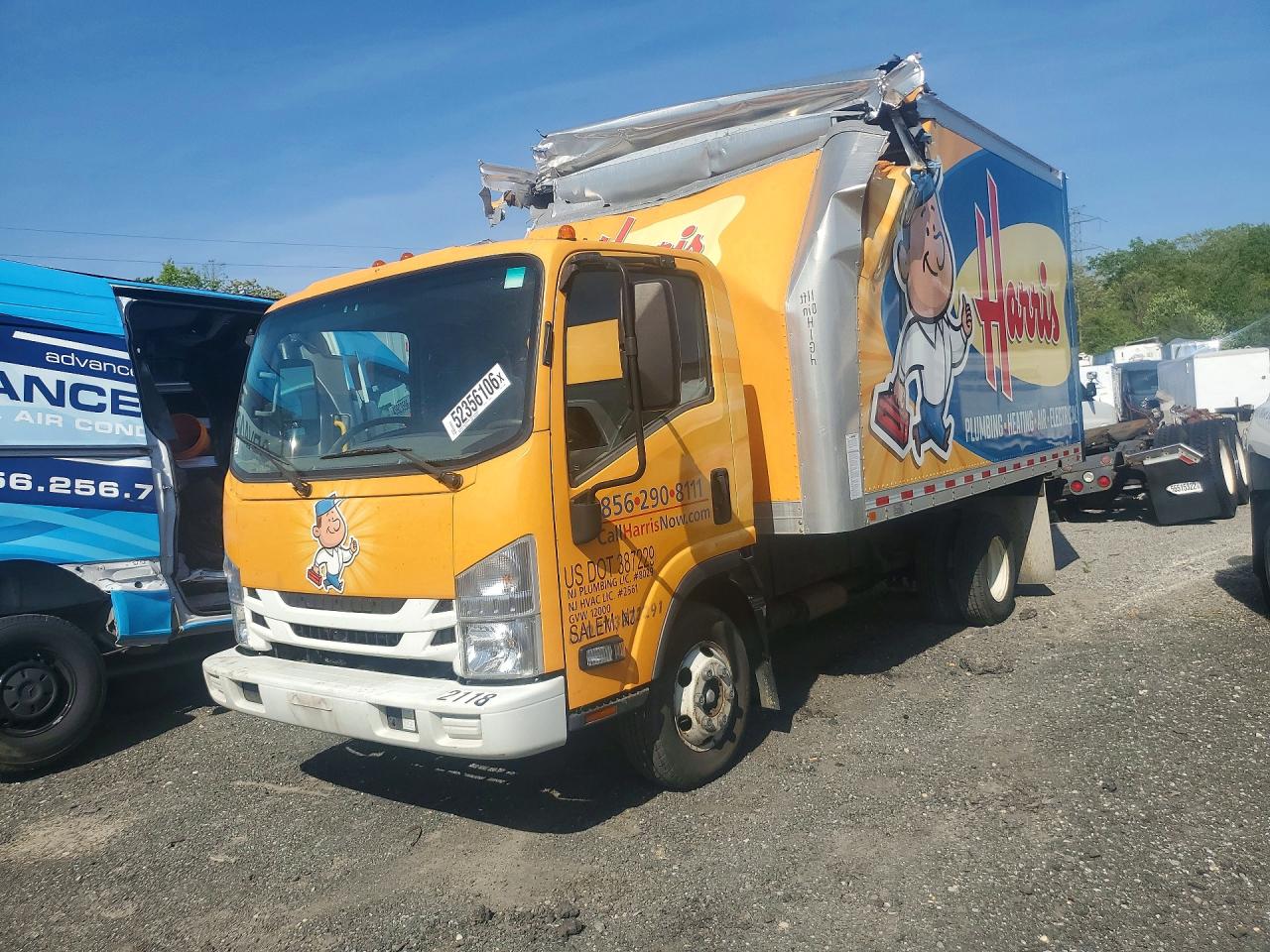 Salvage Isuzu Npr Image