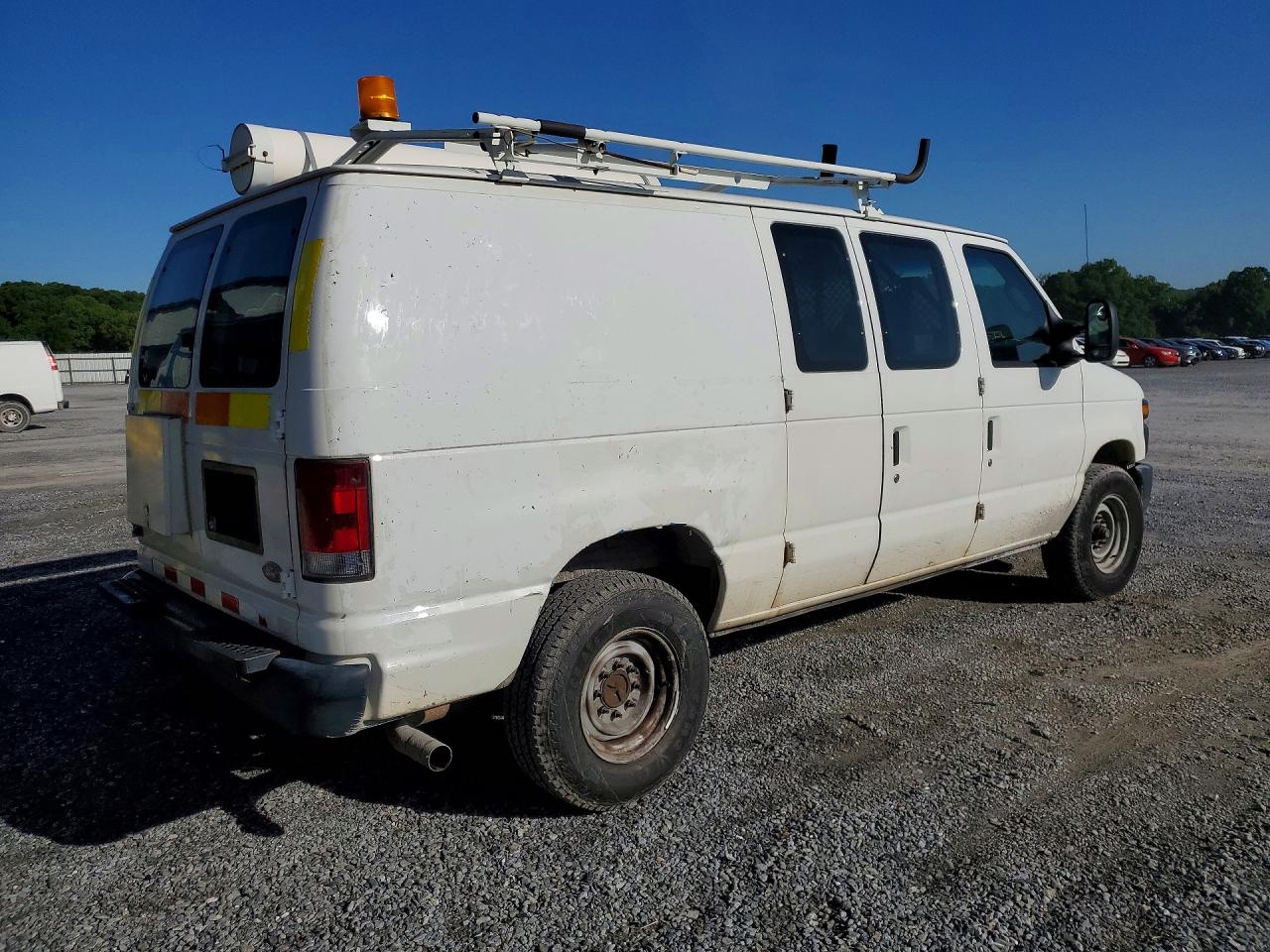 Ford Econoline E350 Super Duty Van
