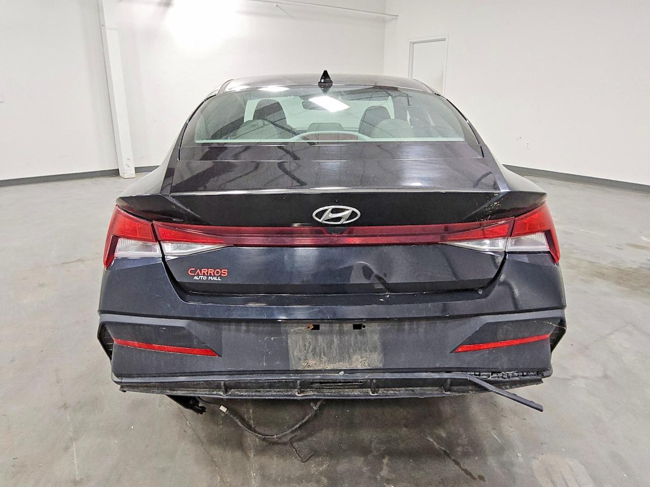 Hyundai ELANTRA Sel