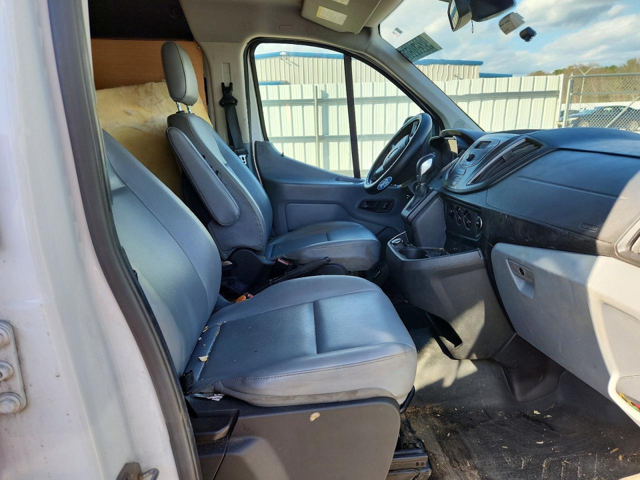 Ford Transit T-250
