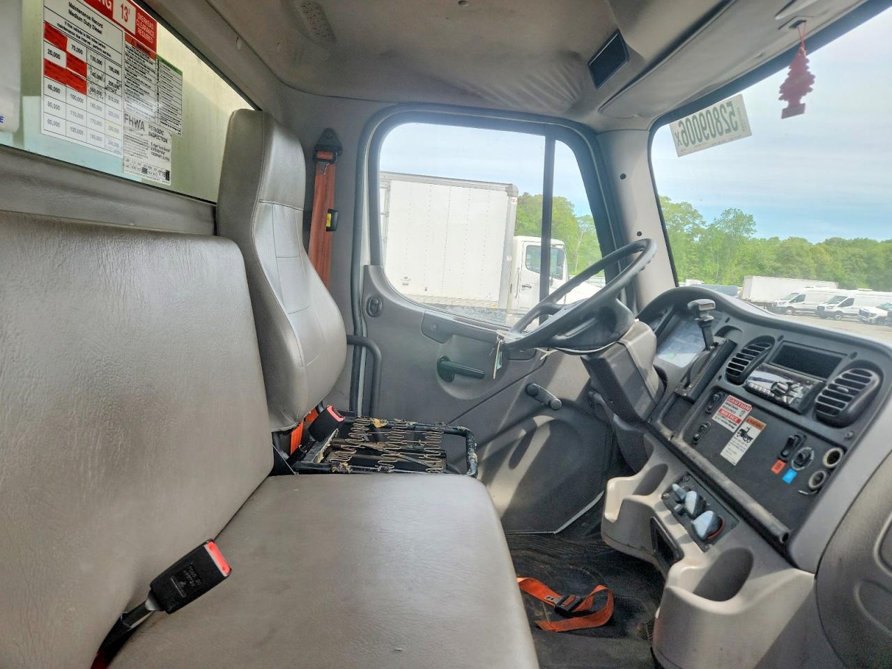 Freightliner M2