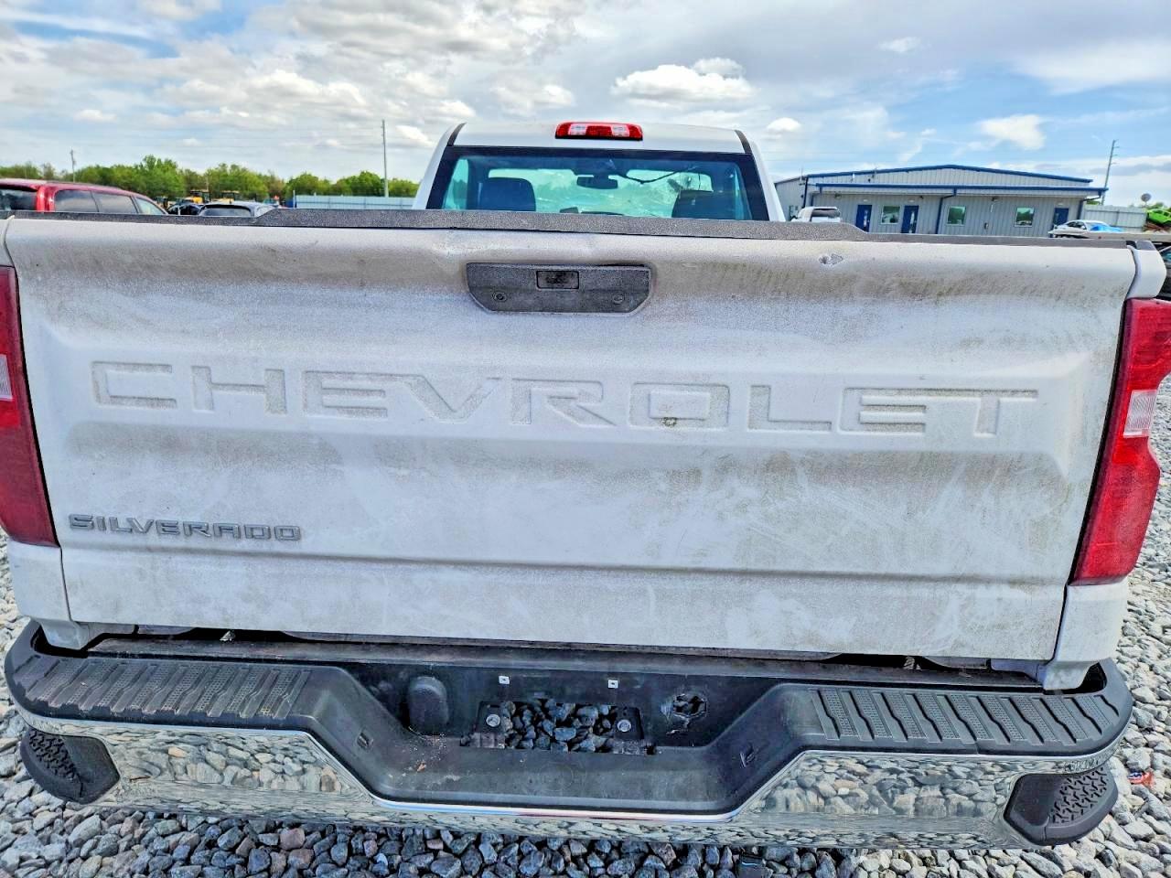 Chevrolet Silverado C1500