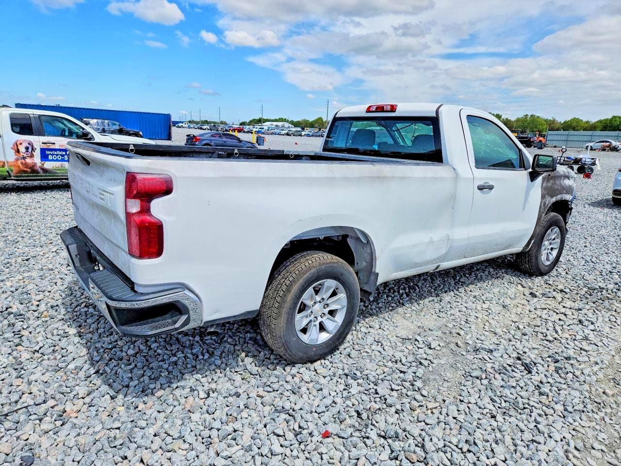 Chevrolet Silverado C1500