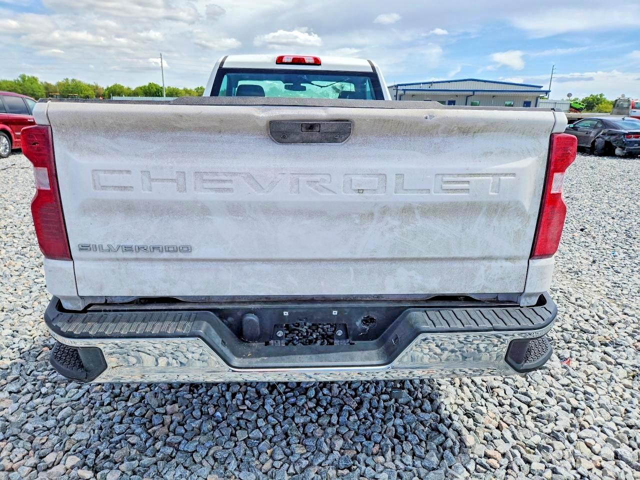Chevrolet Silverado C1500
