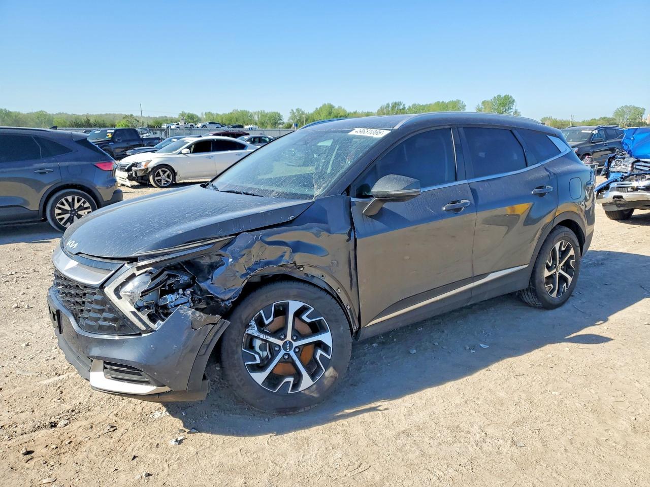 Salvage Kia Sportage Image