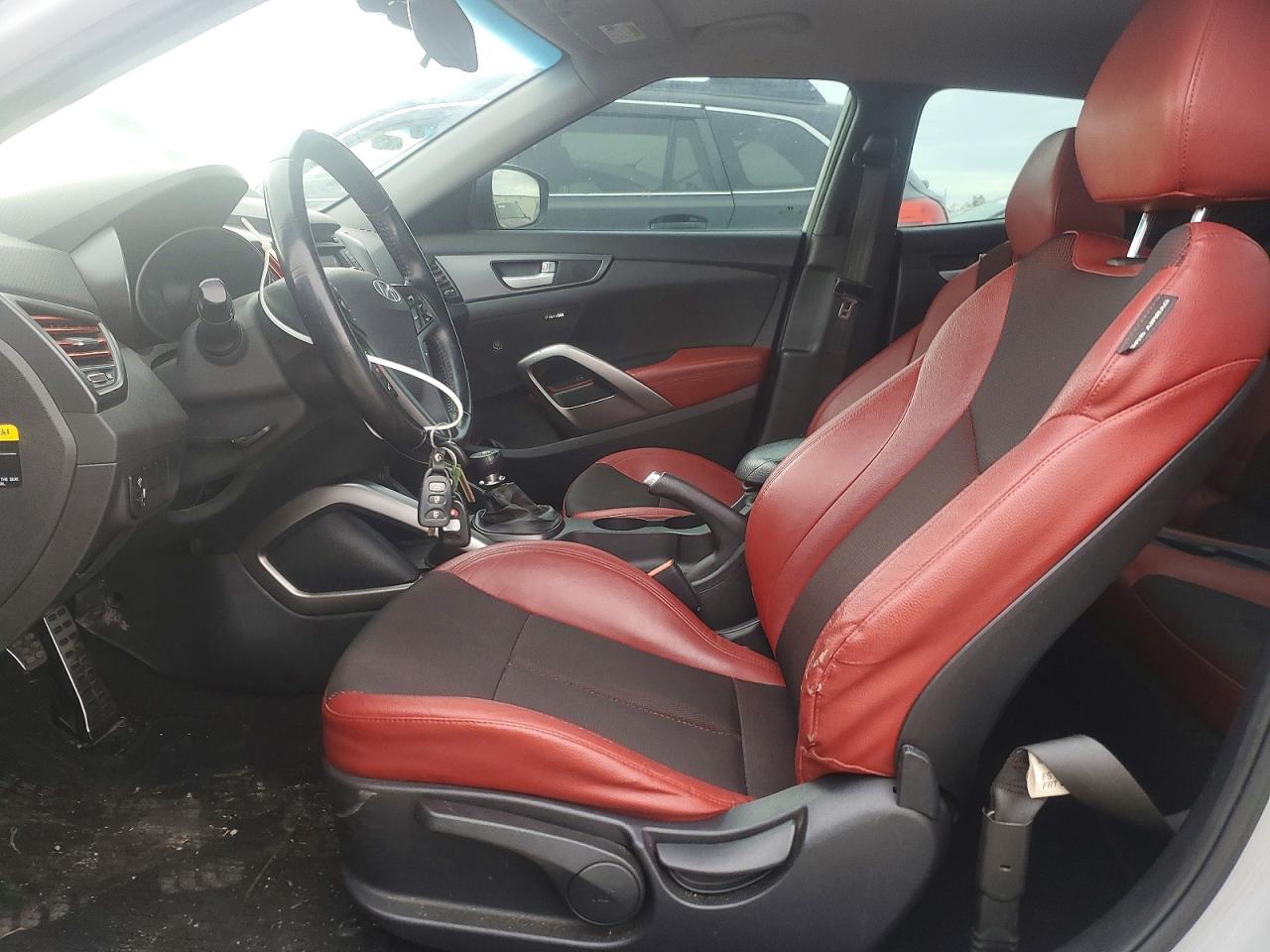 Hyundai VELOSTER Turbo