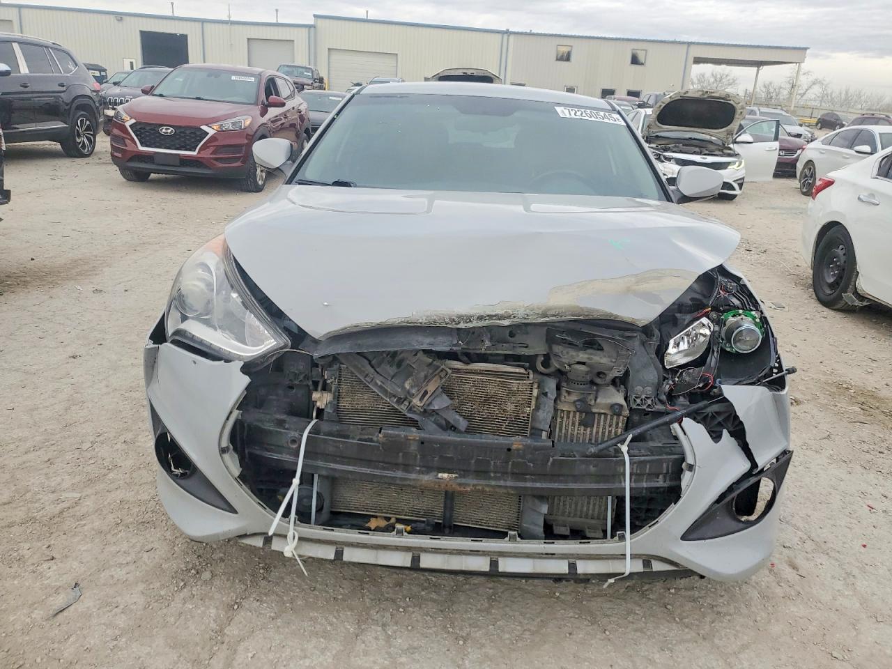Hyundai VELOSTER Turbo