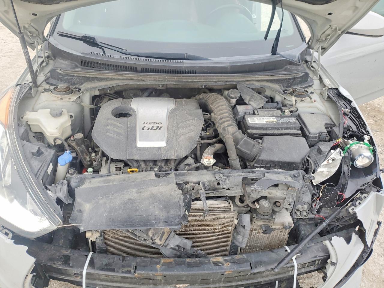 Hyundai VELOSTER Turbo