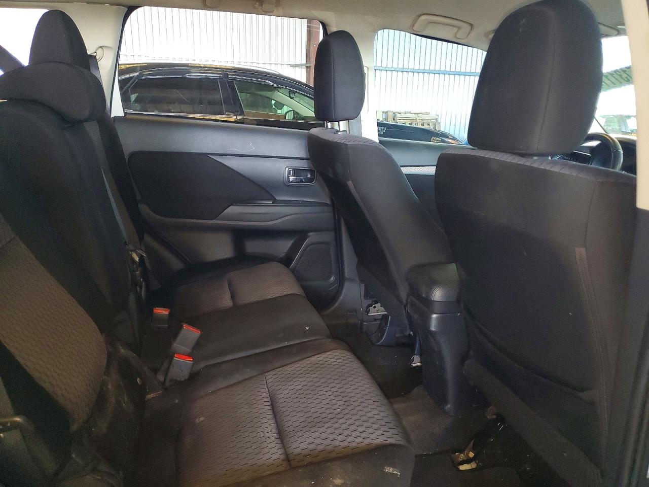 Mitsubishi Outlander Se