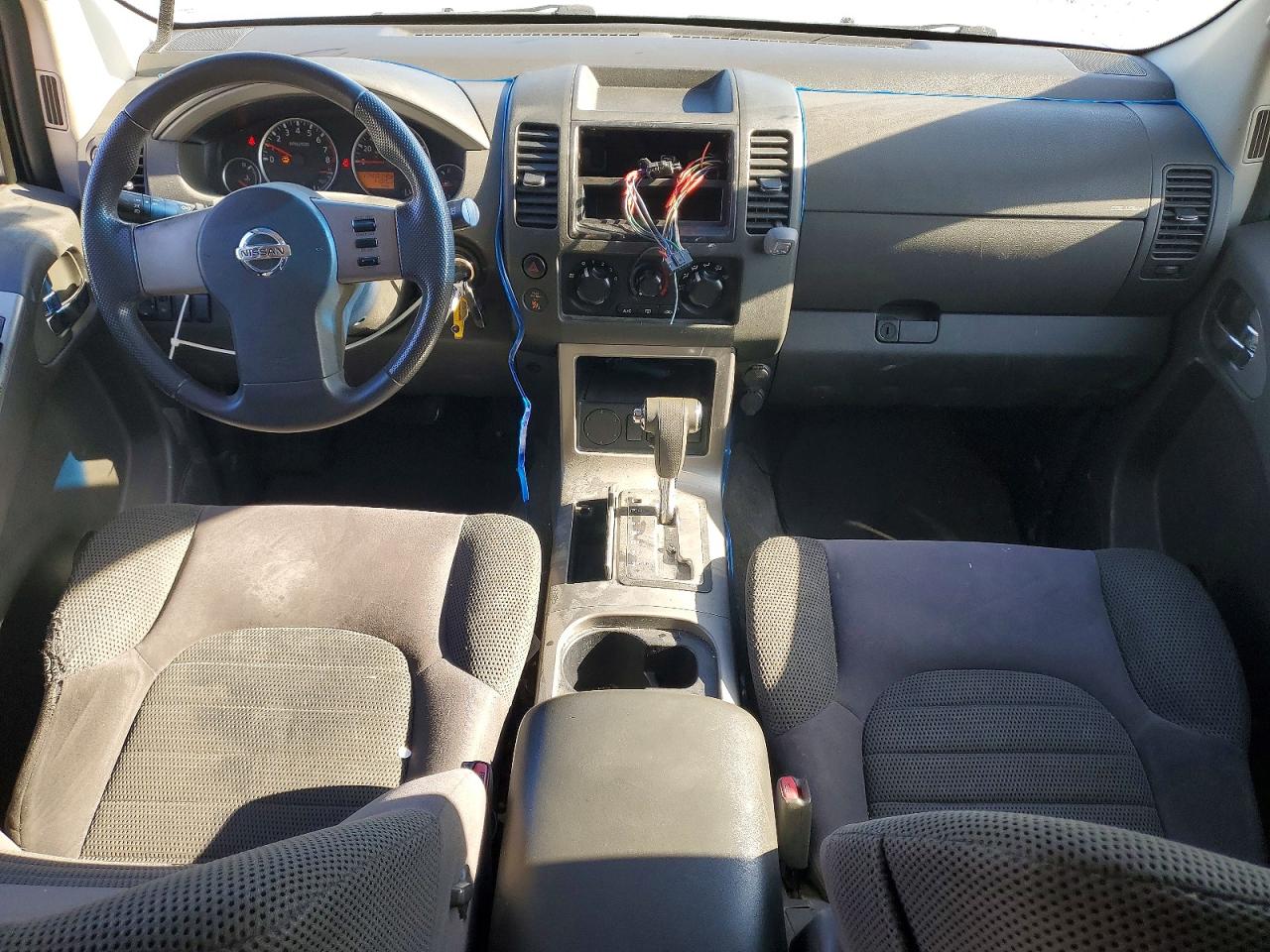 Nissan Pathfinder Xe