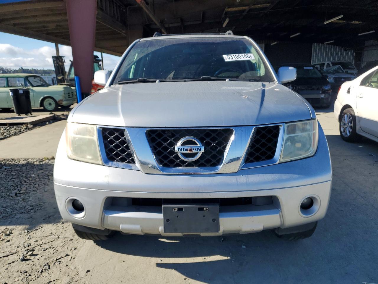 Nissan Pathfinder Xe