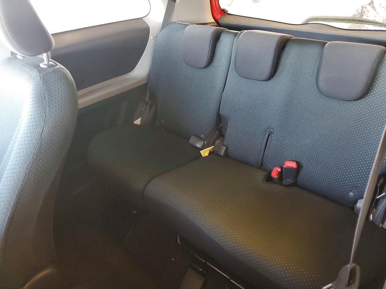 Toyota Yaris Base