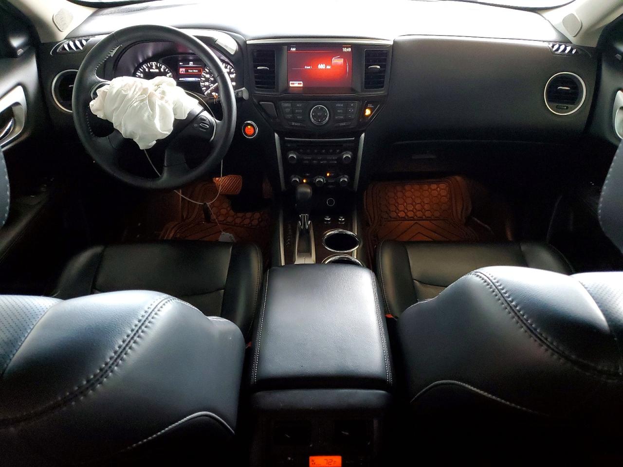 Nissan Pathfinder Platinum