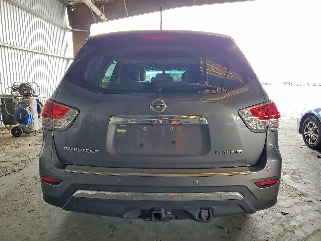 Nissan Pathfinder Platinum