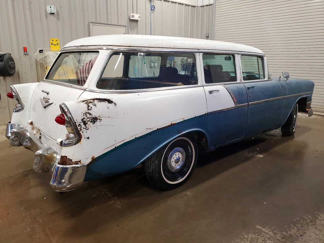 Chevrolet 210 4d Swg