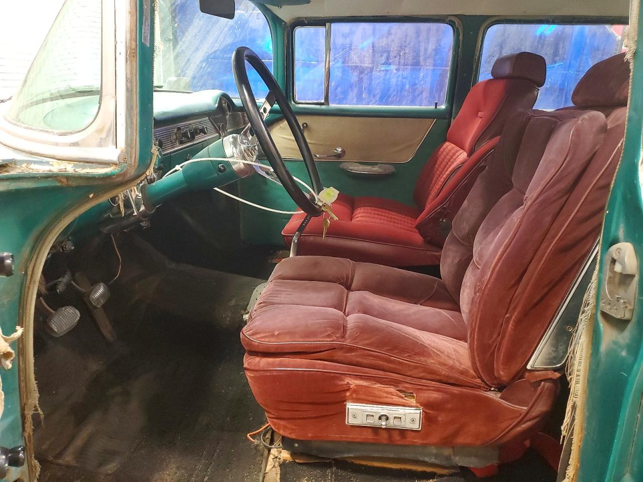 Chevrolet 210 4d Swg