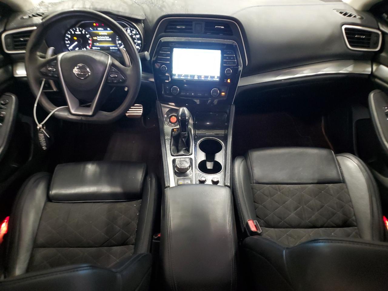 Nissan Maxima 3.5s
