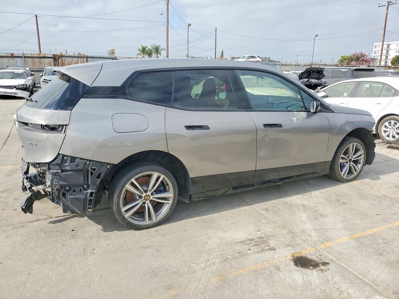 BMW iX Xdrive50