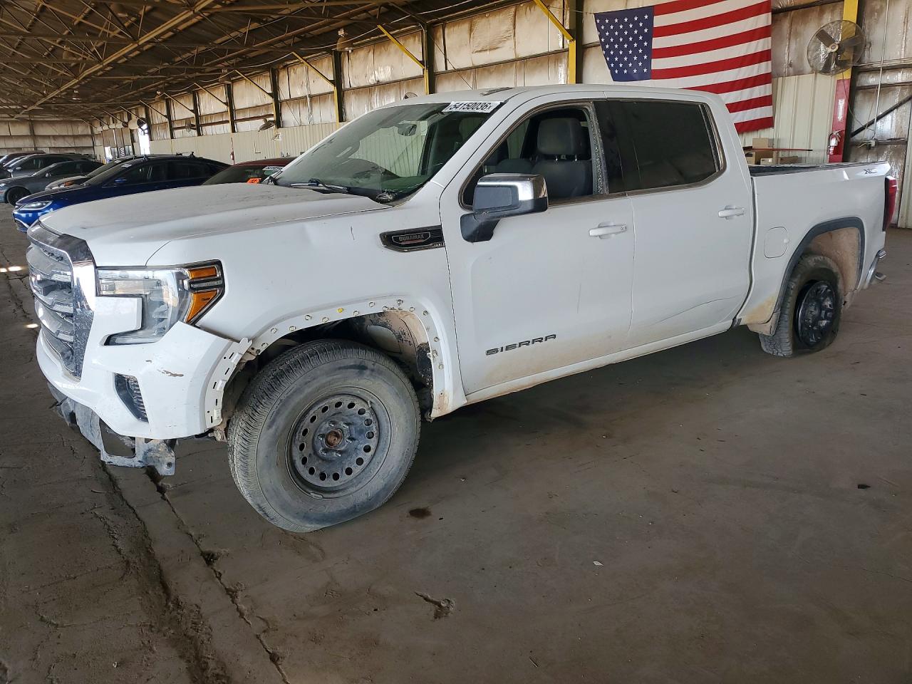Salvage GMC Sierra Image