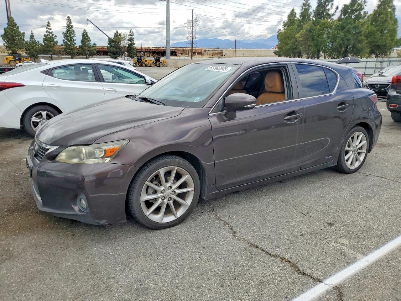 Salvage Lexus Ct Image