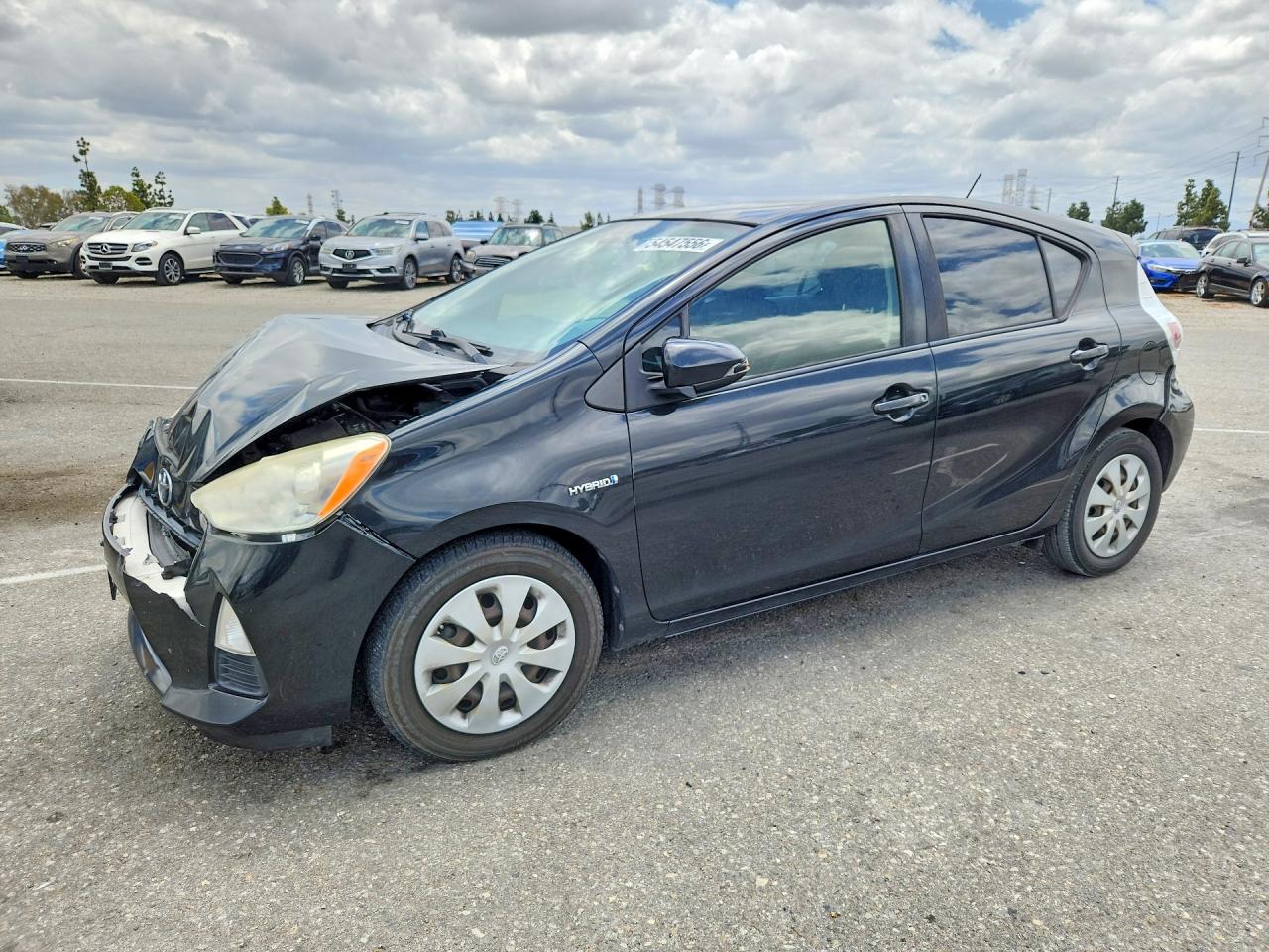 Salvage Toyota Prius Image