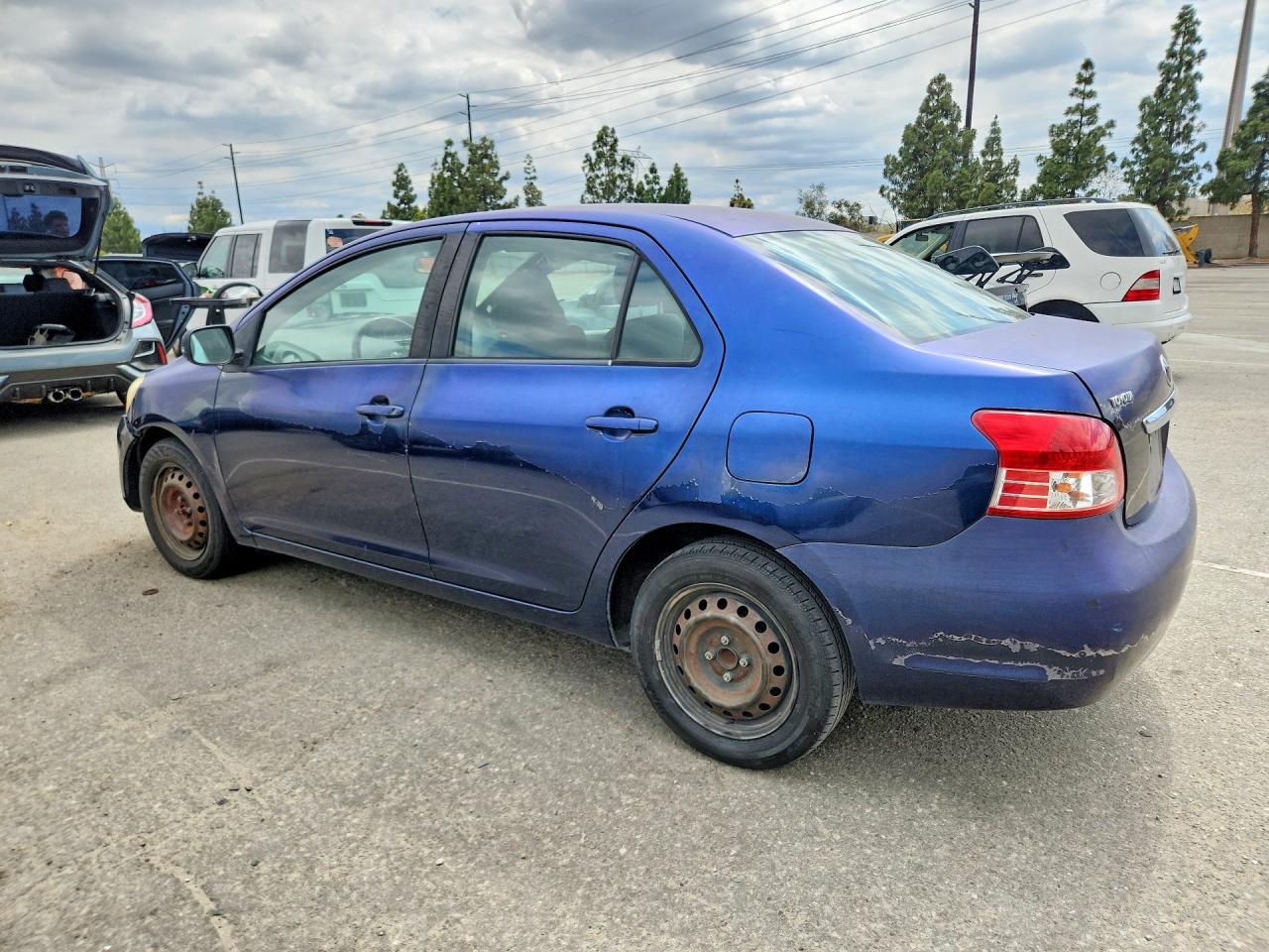 Toyota Yaris Base