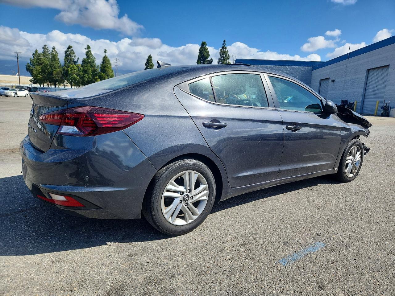 Hyundai ELANTRA Value Edition
