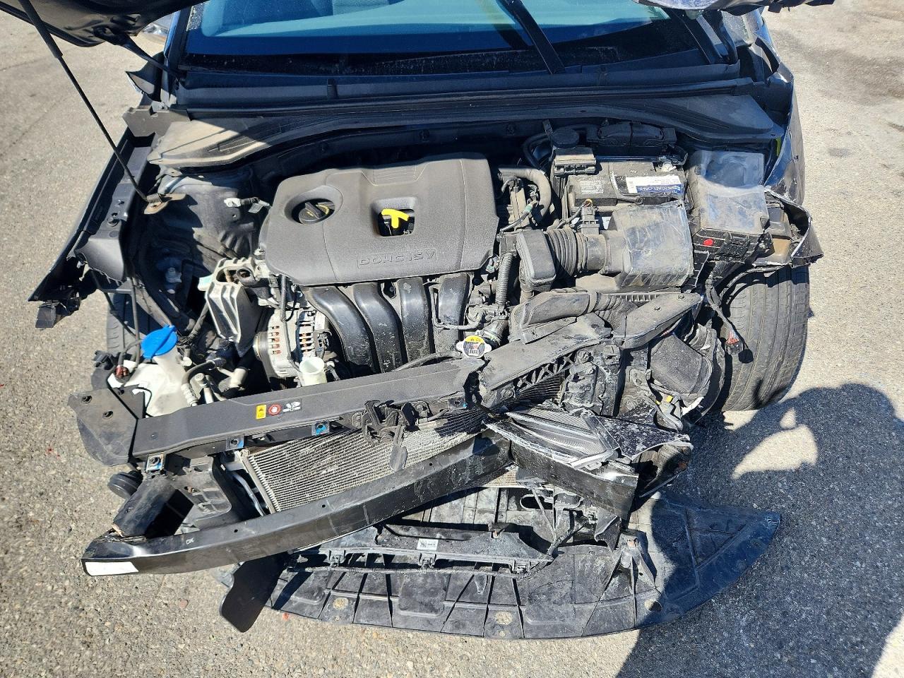 Hyundai ELANTRA Value Edition