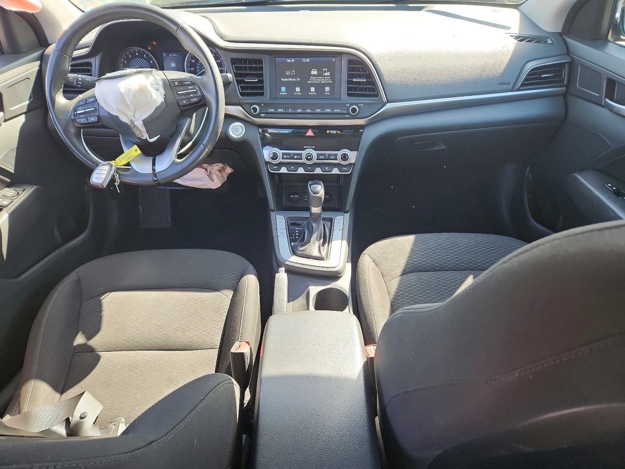 Hyundai ELANTRA Value Edition