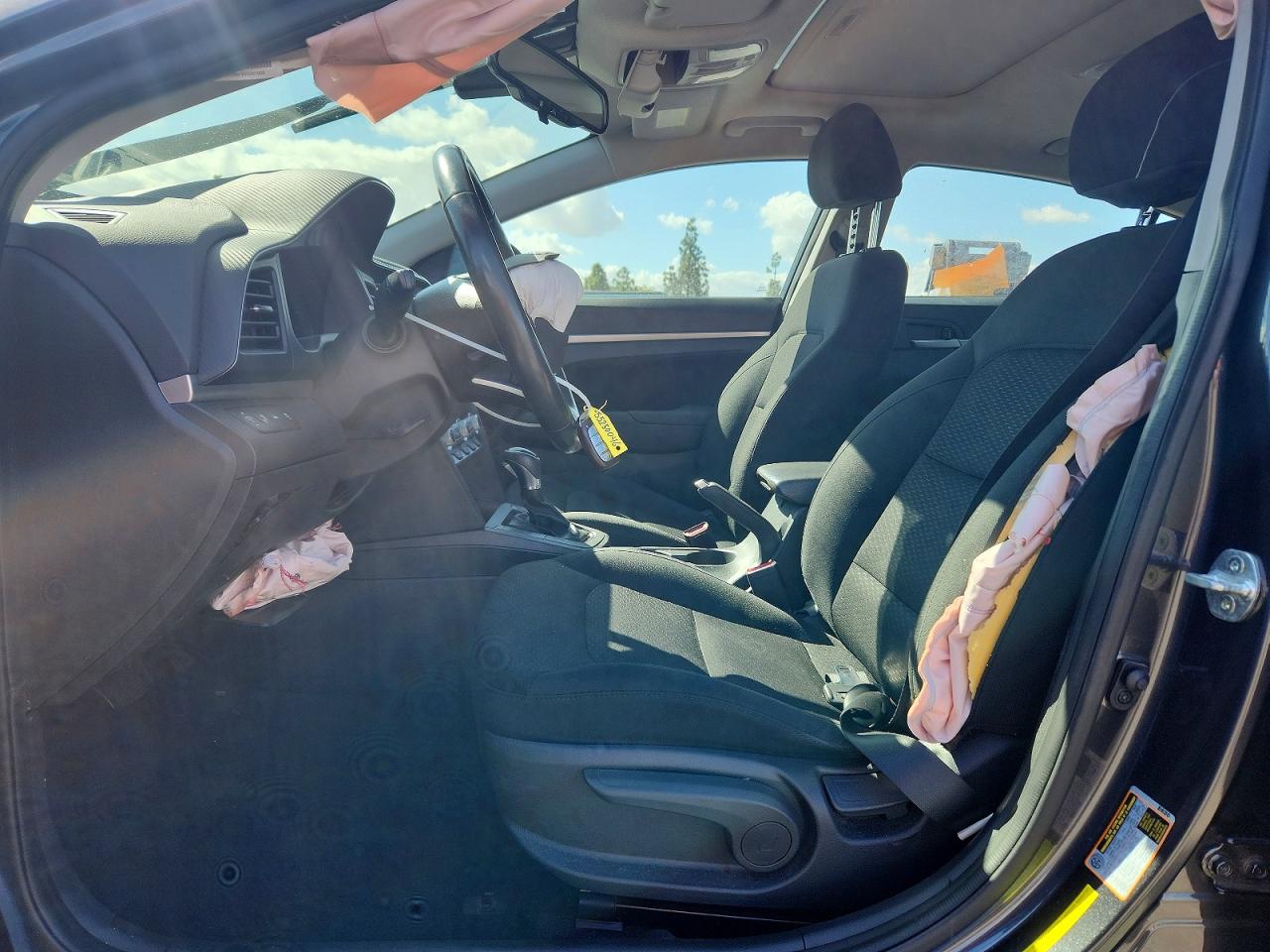Hyundai ELANTRA Value Edition