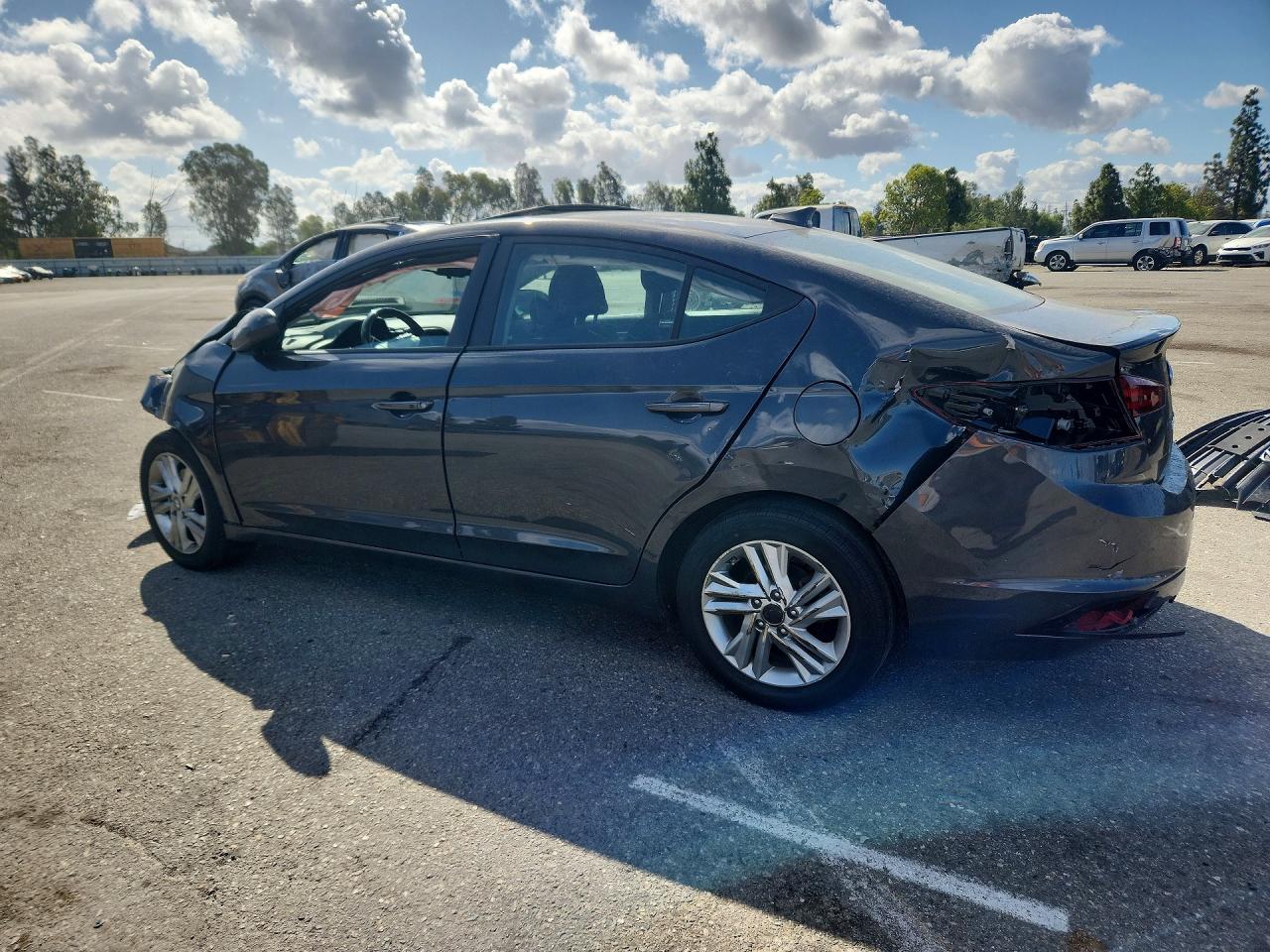 Hyundai ELANTRA Value Edition