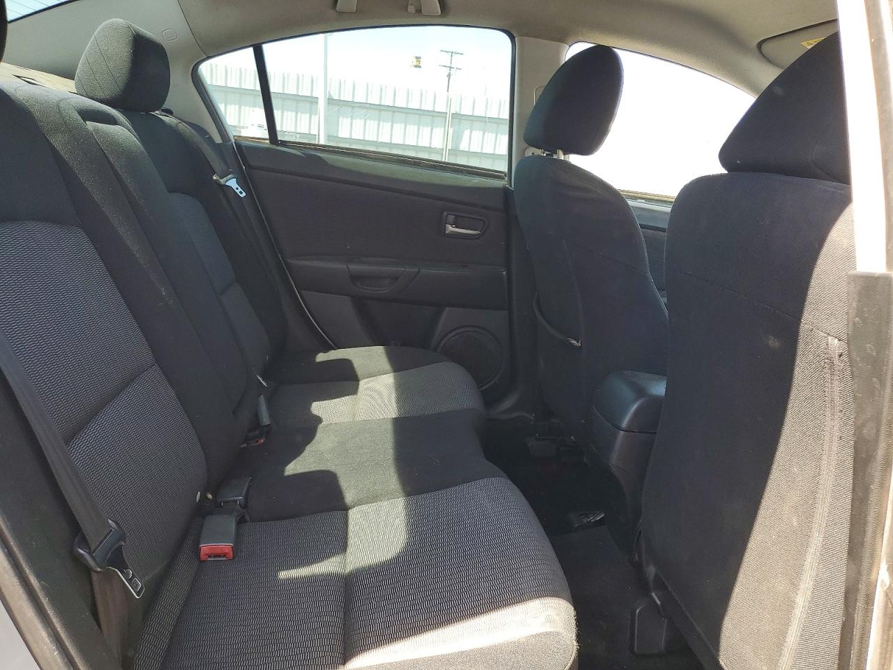 Mazda 3 I