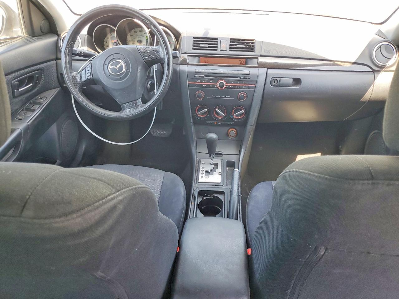 Mazda 3 I