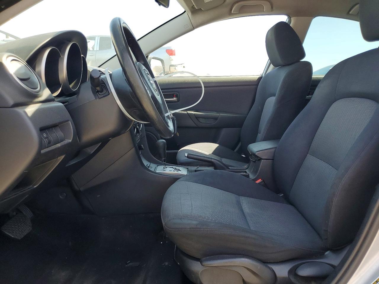 Mazda 3 I