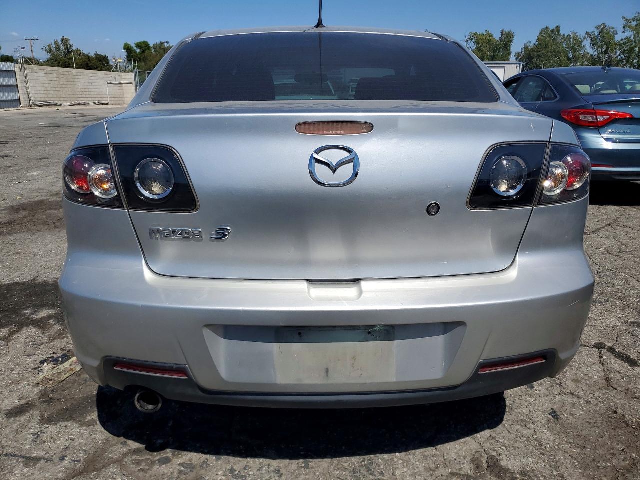 Mazda 3 I