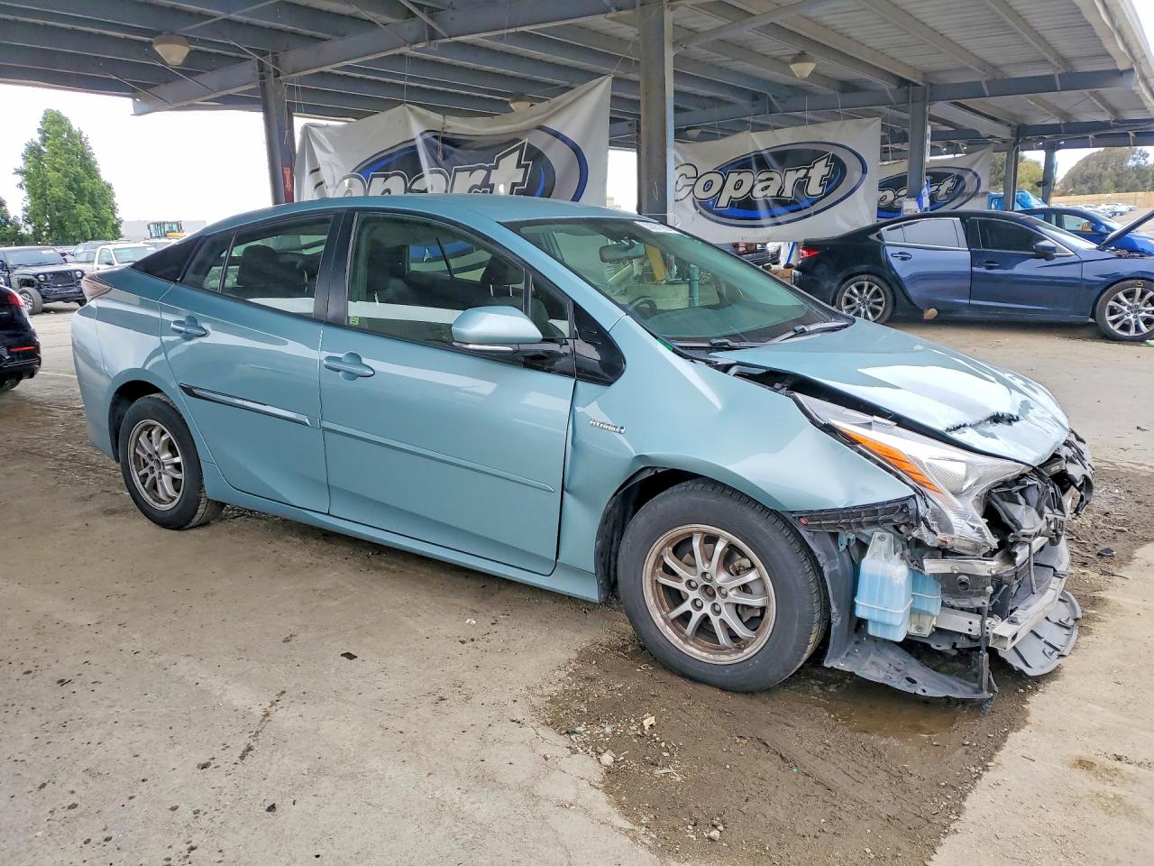 Toyota Prius Three