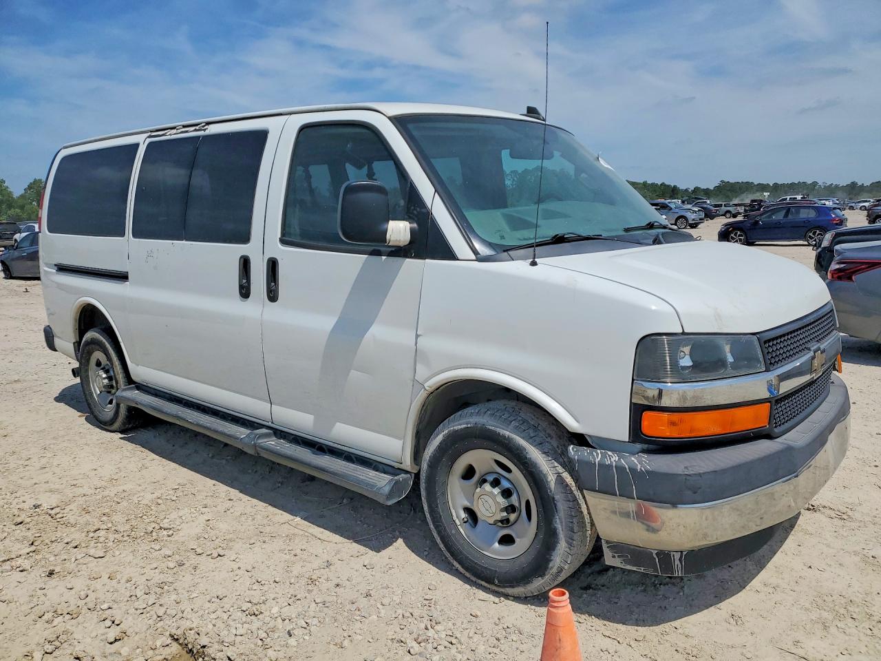 Chevrolet Express Lt