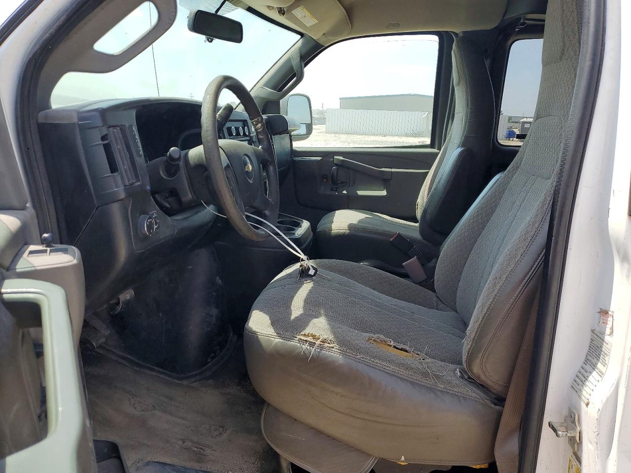 Chevrolet Express Lt