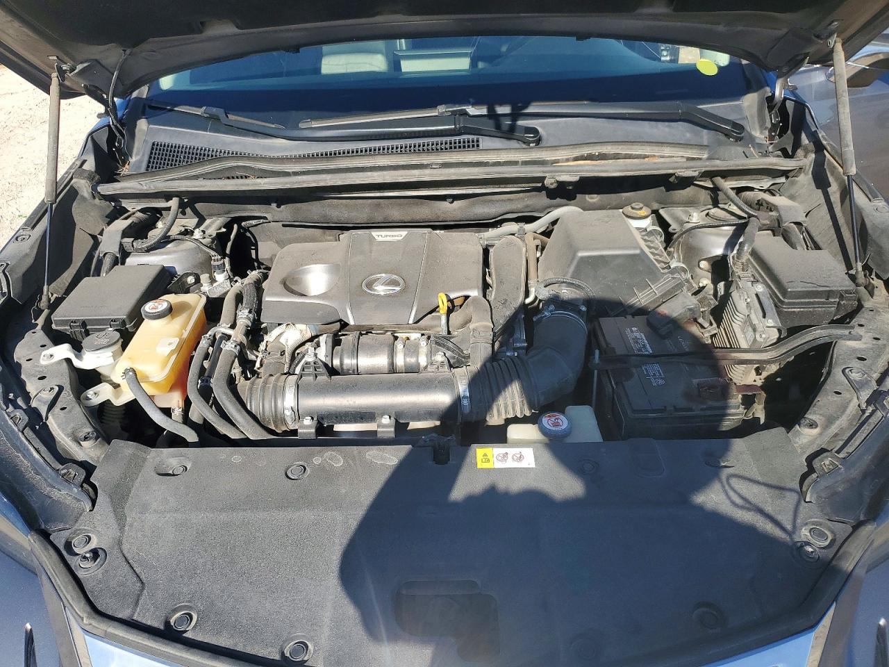 Lexus NX Base