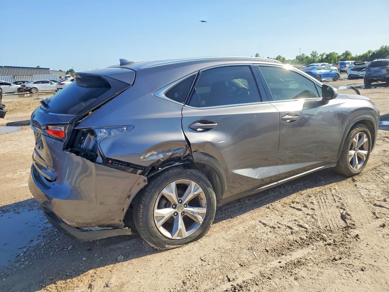 Lexus NX Base
