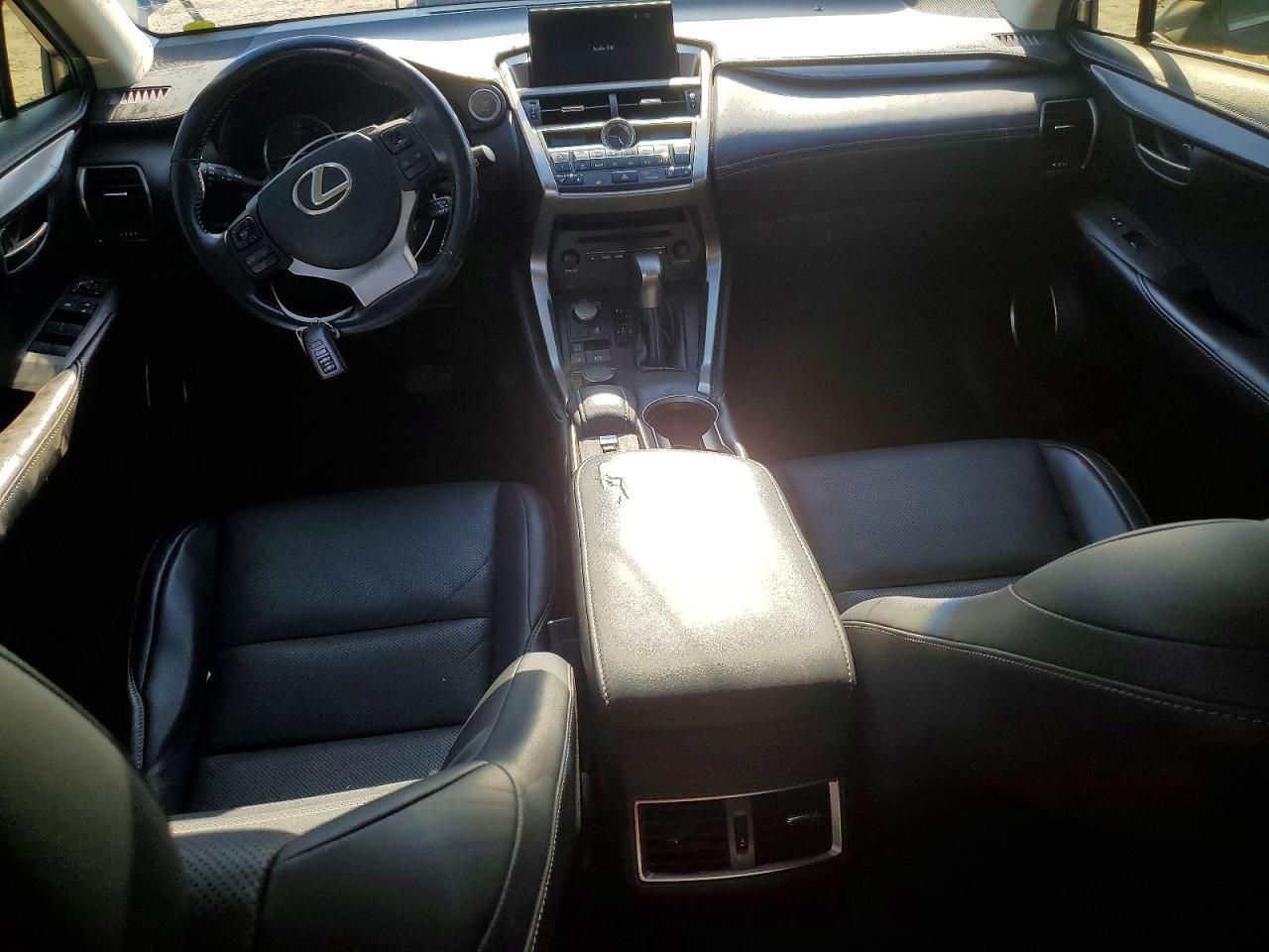 Lexus NX Base