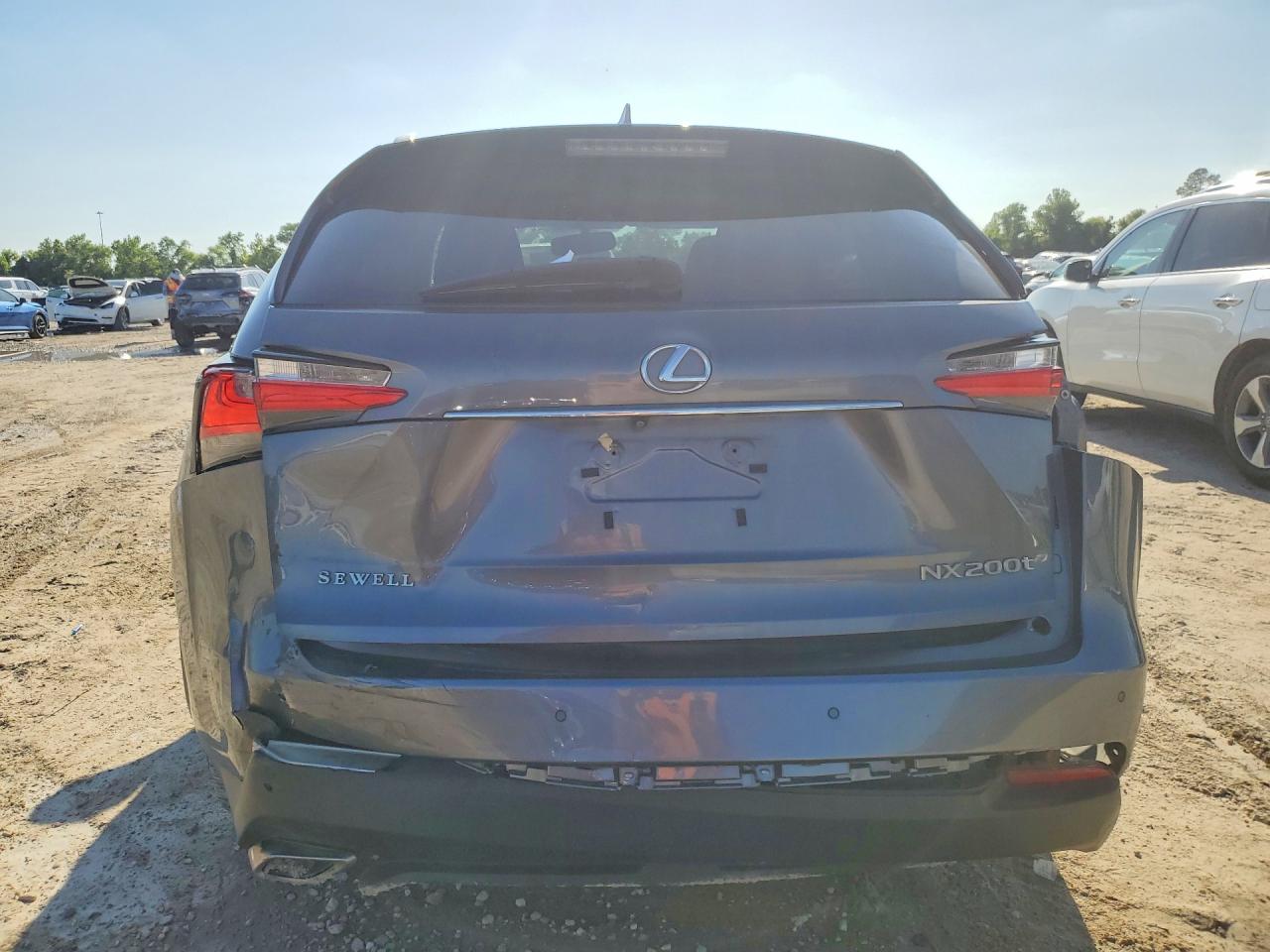 Lexus NX Base