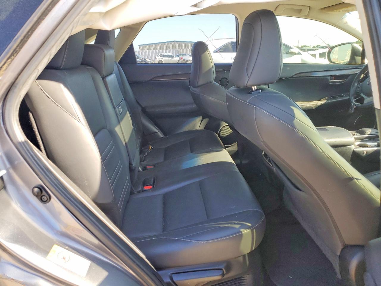 Lexus NX Base
