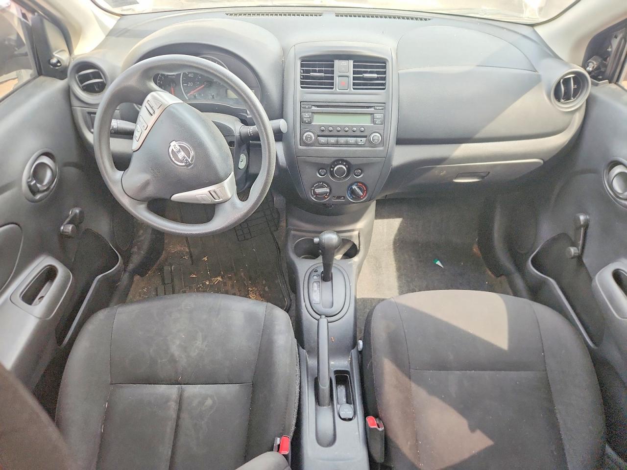 Nissan Versa 1.6 S Plus