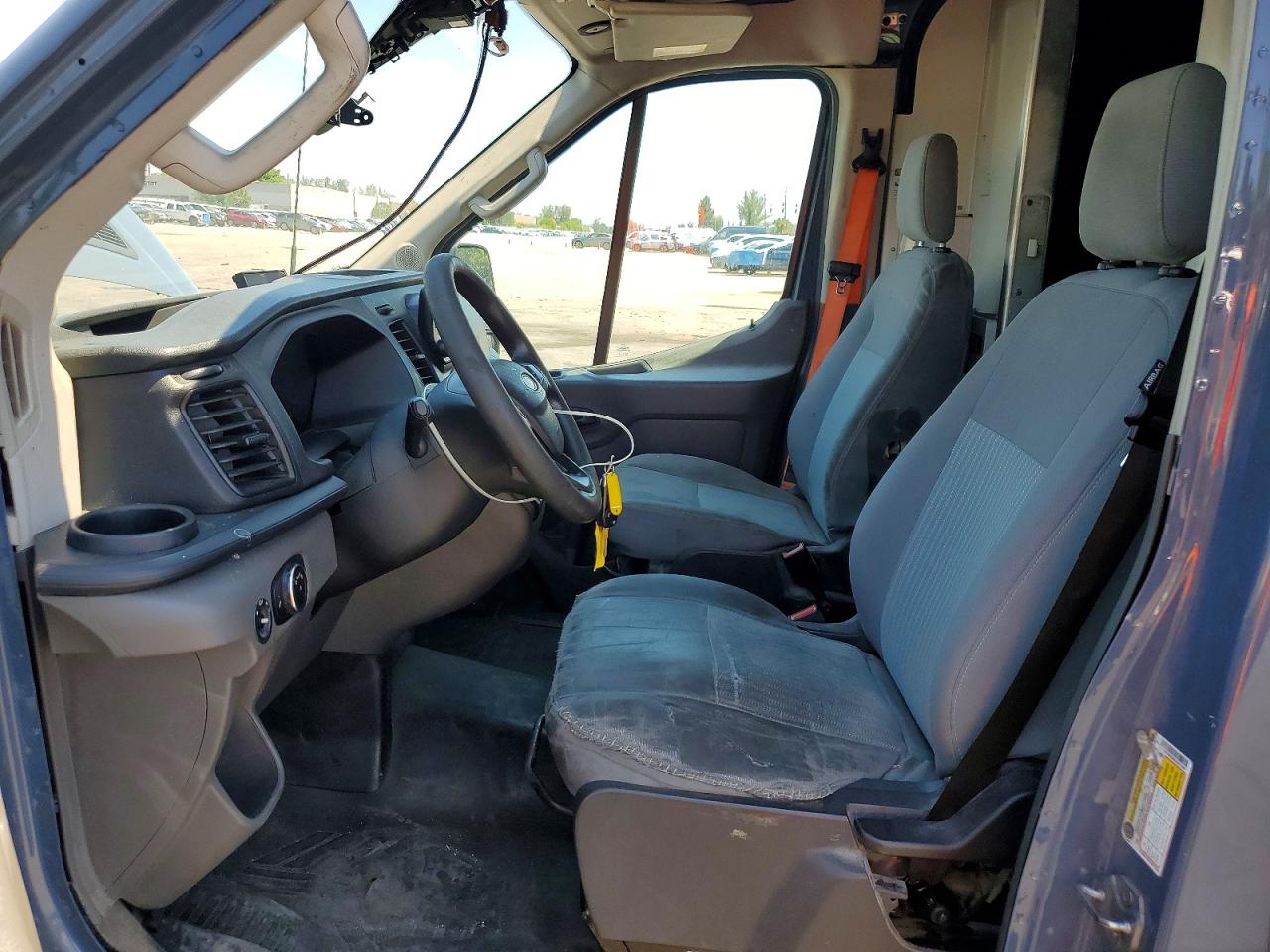 Ford Transit T-250