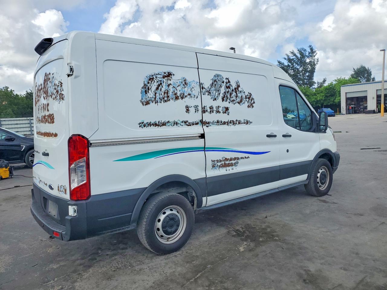 Ford Transit T-250