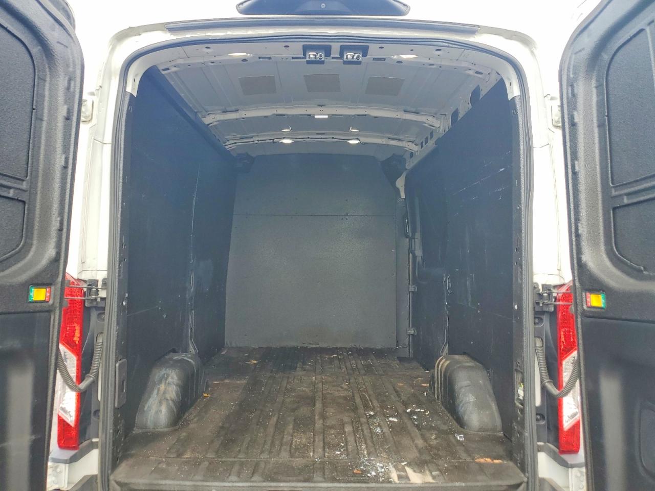 Ford Transit T-250