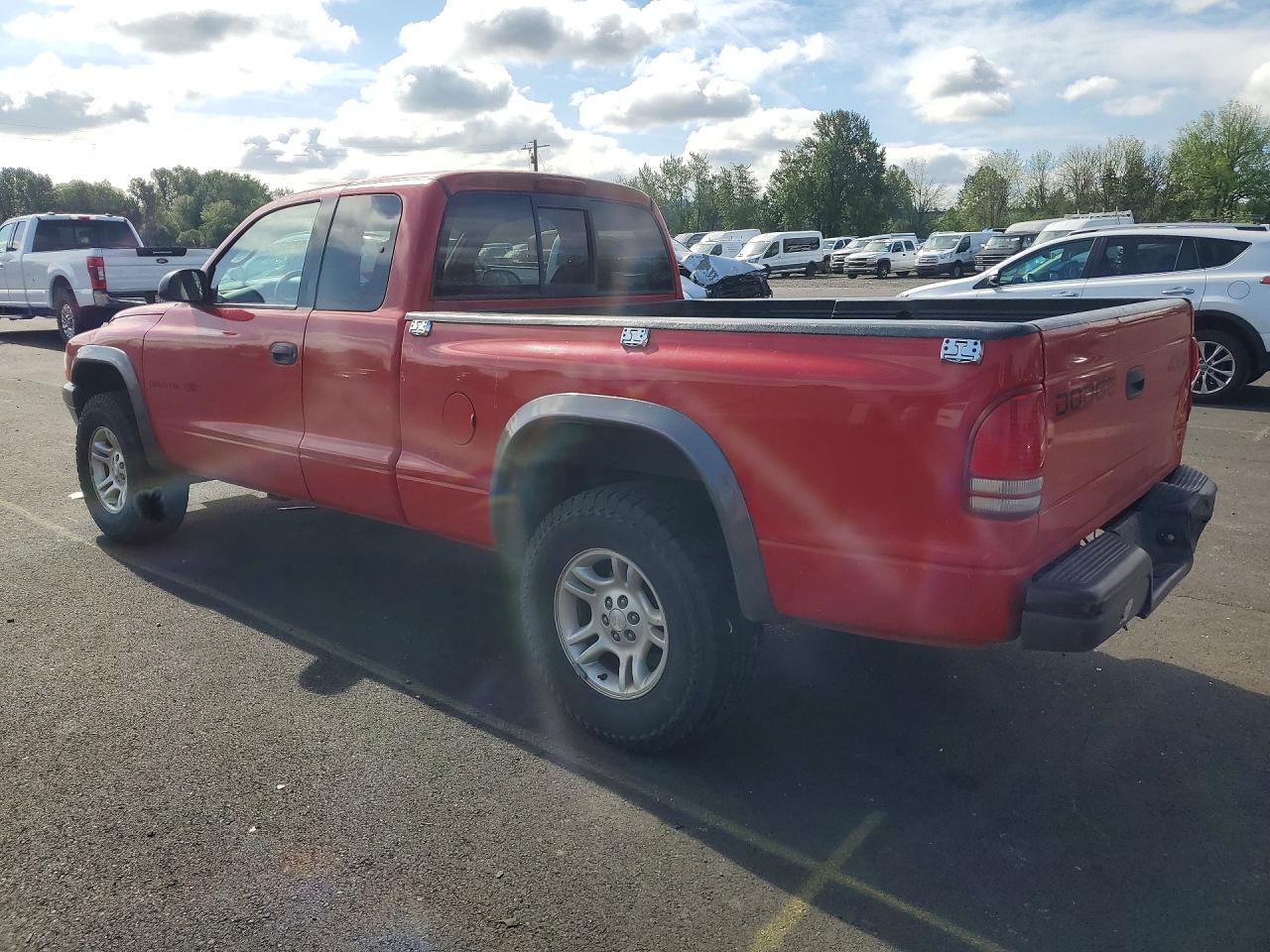Dodge Dakota Base