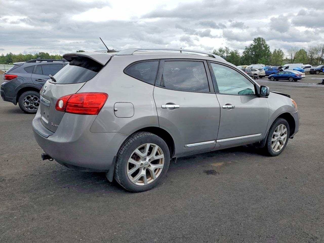 Nissan Rogue S